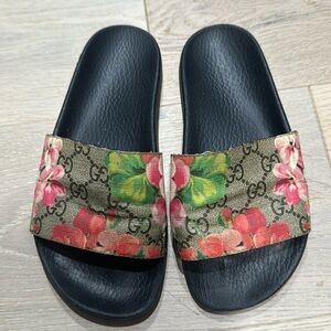 Gucci sandals